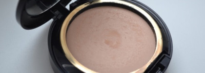 Компактная пудра Estee Lauder Invisible Powder Makeup в оттенке 1N1 121