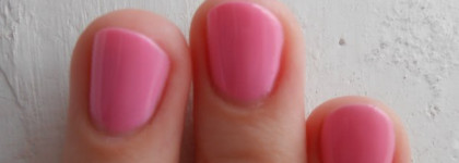Лак Essie Need a Vacation №19 - Barbie Girl на каникулах