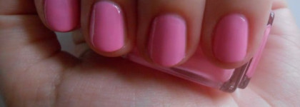 Лак Essie Need a Vacation №19 - Barbie Girl на каникулах