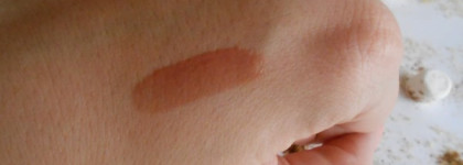 Группа "Карамельки" - блески и помады сладких оттенков (Clarins, Benefit, Beyu, L'oreal)
