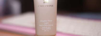 Мой идеальный помощник - Estee Lauder Double Wear Light Stay-in-Place Makeup SPF 10 – Легкая устойчивая крем-пудра, СЗФ 10(Intensity 2.0)