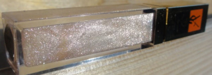 Золото на губах с блеском Yves Saint Laurent Golden Gloss Shimmering Lip Gloss # 53 в оттенке Golden Pearl