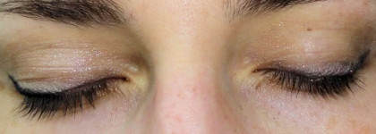 Kanebo Sensai Eyelid Base Увлажняющая основа под тени для век