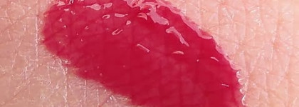 Блеск для губ Chanel Levres Scintillantes Glossimer182 Tocade  (Glossy Plum) из весенней коллекции Chanel Variation Collection Spring 2014