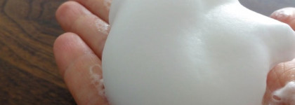 Kerastase Mousse Bouffante Luxurious Volumizing Mousse Strong Hold Мусс для создания роскошного объема Керастаз