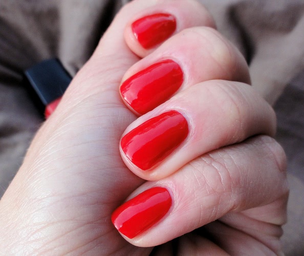 Chanel Le Vernis Nail Colour # 687 Phenix - символ вечной жизни