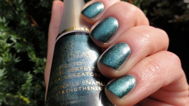 Collistar Perfect Nails Enamel With Strengthener # 69 Verde Lame Mat