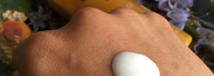 Деликатный демакияж с молочком для умывания Bee Honest