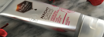 И снова о голландской косметике. Увлажнение лица с Bee Honest