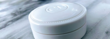 Идеальная кутикула с Dior Creme Abricot Fortifying Cream For Nails