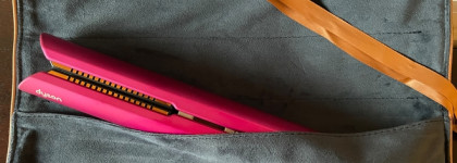 Выпрямитель Dyson Corrale в оттенке Fuchsia