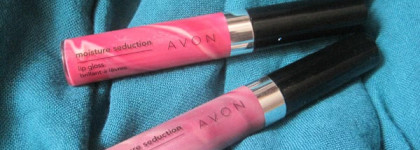 Ягодная алхимия с блесками для губ Moisture Seduction Lip Gloss от Avon