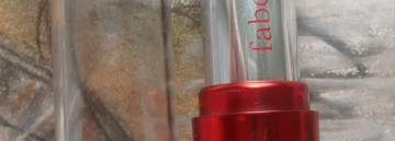 По следам стимпанка. Губная помада Volume & Luxury Lipstick от Faberlic в оттенке №4511 Crystal Cowberry