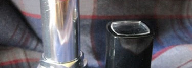 К западу от Октября. Губная помада Avon Ultra Color Bold Lipstick в оттенках 25910 Bold Bordeaux, 27258 Ruby Shock и 27288Sangria Shock