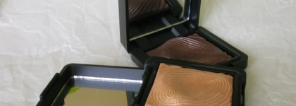 Цвета осени - тени Kiko Water Eyeshadow в оттенках № 208 Light Gold и № 206 Pearly Coffee