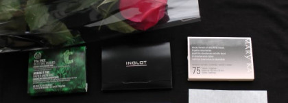 Матирование кожи: базы под макияж Revlon, Lancome, бальзам от Benefit и матирующие салфетки Mary Kay, Inglot и Body Shop