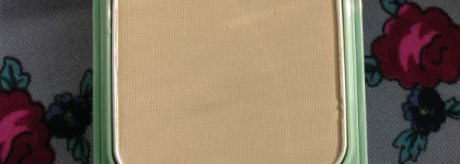 Пудра Clinique Almost Powder Makeup SPF 15 в оттенке 02 Neutral Fair