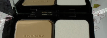 Givenchy Teint Couture Long-Wearing Compact Foundation SPF 10 PA ++ & Highlighter #3 Elegant Sand