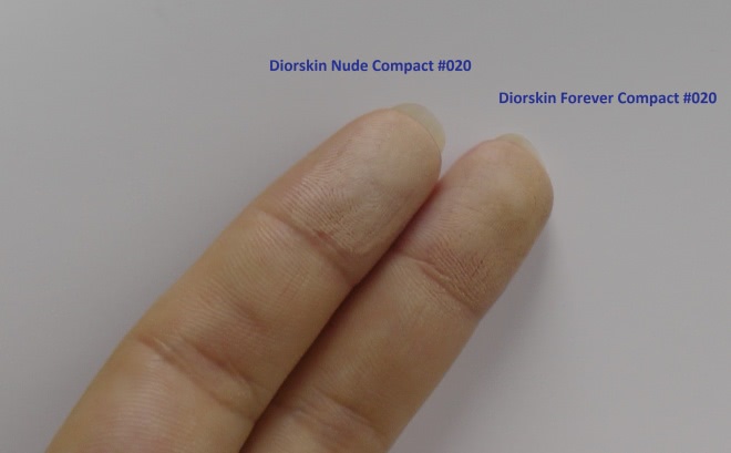 Пудра Diorskin Nude Compact Natural Glow Radiant Powder Foundation SPF 10 PA+++ в оттенке 020 Light Beige