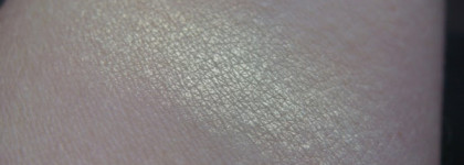 Тени для век El Corazon #18 и Подводка для глаз EL Corazon Gold in Black