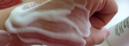 Payot Очищающее молочко с экстрактом клюквы  и Тоник-эксфолиант для улучшения цвета лица