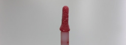 Блески для губ Revlon Colorburst в оттенках № 008 Peony, 016 Bordeaux