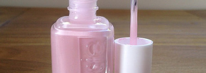 Розовый позитив от Essie Nail Lacquer «No baggage please» №836