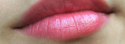 Розово-коралловые Dior Addict Lipstick #754 Pandore и Guerlain Rouge Automatique #171 Attrape-Coeur