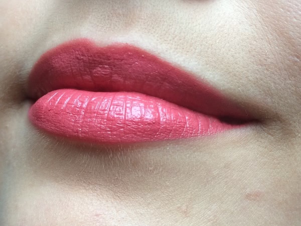 BE Creative Make Up Intense Lipstick в оттенках #008 Magnetic и #019 Heat