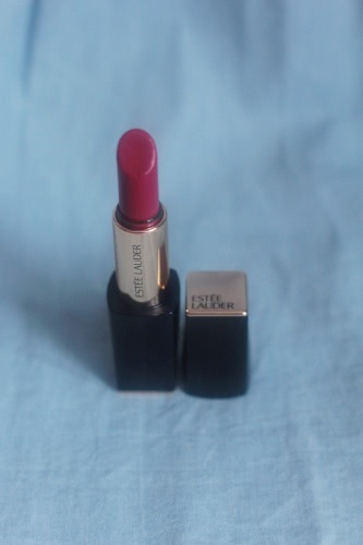 Estee Lauder Pure Color Envy Sculpting Lipstick в оттенках 410 Dynamic и 240 Tumultuous Pink
