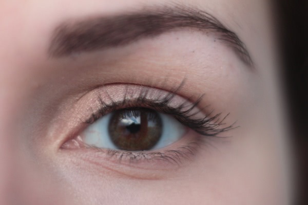 Весенние тени Dior Diorshow Fusion Mono Long-Wear Professional Mirror-Shine Eyeshadow в оттенке 531 Myriade