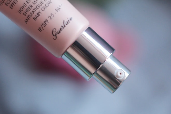 Guerlain Meteorites Baby Glow Light-Revealing Sheer Make-Up Anti-Fatigue Effect Baby Glow IP/SPF 25 PA++ в оттенке 02 Clair