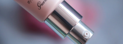 Guerlain Meteorites Baby Glow Light-Revealing Sheer Make-Up Anti-Fatigue Effect Baby Glow IP/SPF 25 PA++ в оттенке 02 Clair