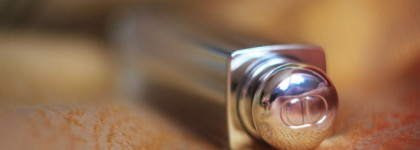 Новинка Dior Addict Lipstick в оттенке 974 Rebellious