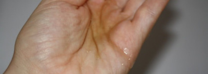 О том, как не стоит захламлять свою ванную. Пост о "никаких" средствах для волос