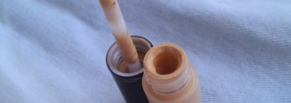 MAC Select Moisturecover Cache-Cernes NC 20