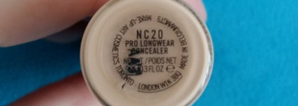Стойкий консилер MAC Pro Longwear Concealer Cache-Cernes в оттенке NC20