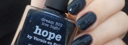 Picture Polish Hope - лак для ногтей в любое время года