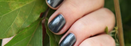 Лак Clinique #12 Made of Steel