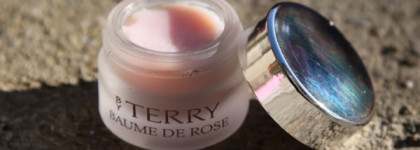 Мое спасение для губ в зимний период:  La Mer The Lip Balm и By Terry Baume de Rose