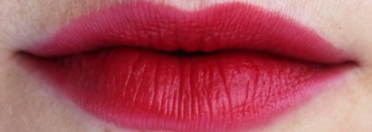Красная помада от Jouer Hydrating Lipstick в оттенке Simone
