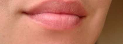 Givenchy Gloss Interdit #32: алый, каким он должен быть