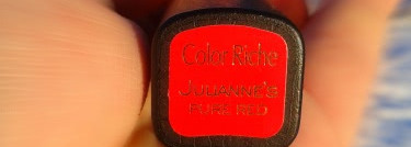 L’Oreal Color Riche Collection Exclusive Pure Reds, оттенок Julianne's pure red: очаровательный неон-хамелеон