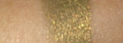 Любимый оливковый от Limoni Baked Eyeshadow Sphere №04