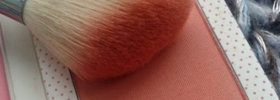 Долгоиграющие румяна от theBalm Instain Long-Wearing Powder Staining Blush Swiss Dot