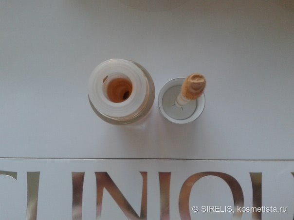 Clinique Beyond Perfecting Foundation + Consealer №1 Linen