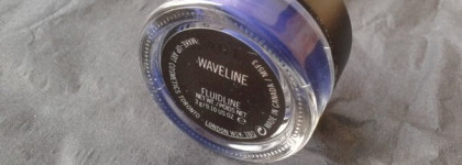 Глубокое синее море с Mac Fluidline Eye-liner Gel в оттенке Waveline