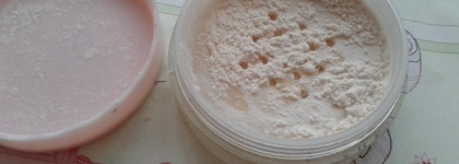 Матовая и гладкая кожа с пудрой Primed & Poreless Powder Too Faced