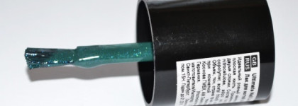 Лак для ногтей от Catrice в оттенке #35 Petrolpolitan