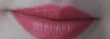 Такая незаметная и такая яркая на губах Catrice Ultimate Colour Lipstick №290 Sweet Coraline